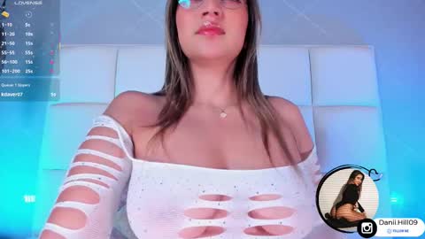 Snapshot of danii_hill chatting on October 22, 2025, 4:46 am Danii  online show from October 22, 2025, 4:46 am