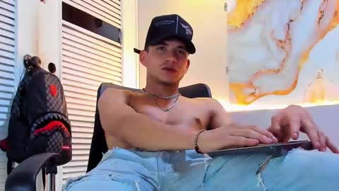 Snapshot of danii_scot chatting on October 3, 2025, 4:09 am Dani online show from October 3, 2025, 4:09 am