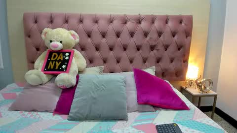 Snapshot of daniibelluci chatting on October 2, 2025, 3:02 am DaniiBelluci  online show from October 2, 2025, 3:02 am