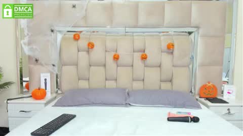 DANIELA online show from November 1, 2025, 12:29 pm