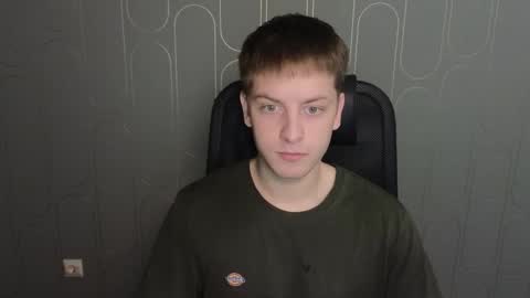 Snapshot of danila_trezzini chatting on April 4, 2026, 9:23 pm danila online show from April 4, 2026, 9:23 pm