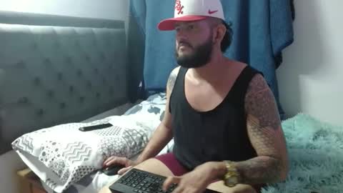 daniloh_xxx online show from February 14, 2026, 3:20 pm