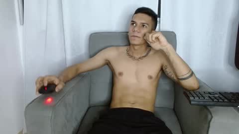 danisex_1 online show from April 26, 2026, 2:53 am