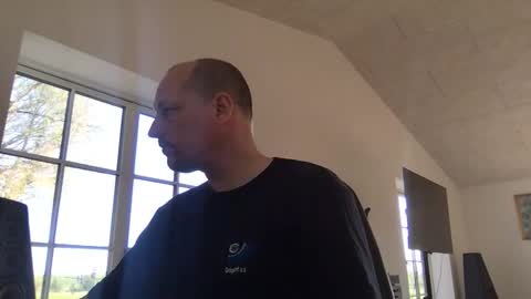 danishjss online show from April 27, 2026, 5:49 am