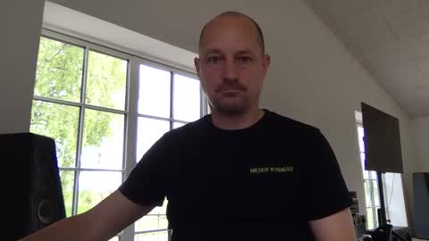 danishjss online show from May 18, 2026, 5:57 am