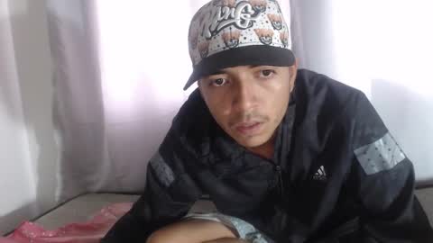 Snapshot of danivoyeur21 chatting on November 30, 2025, 2:43 pm daniel segura online show from November 30, 2025, 2:43 pm