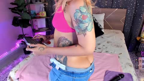 Dannacastle online show from December 27, 2024, 11:06 am