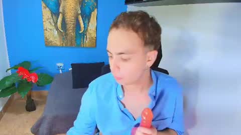 DANNA CRUZ online show from July 15, 2026, 1:33 am