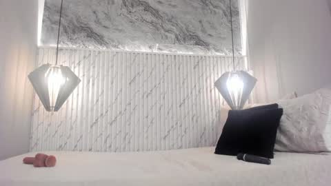 danna_caramelo_ online show from January 8, 2025, 10:37 pm