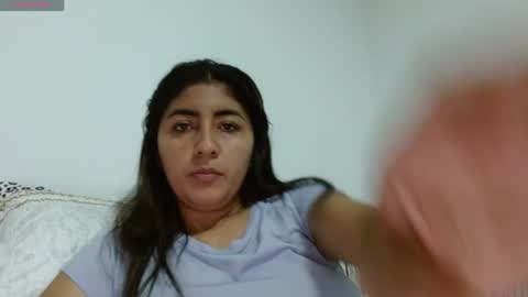Danna online show from May 17, 2026, 11:23 pm