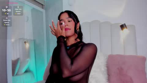 danna ross101 online show from November 1, 2025, 12:23 am