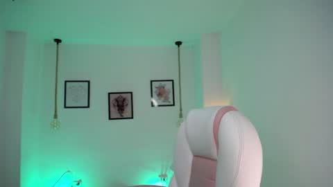 Danna online show from June 14, 2026, 10:23 pm