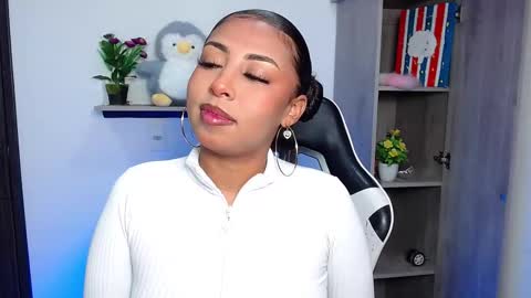 Danna online show from December 15, 2025, 11:25 am