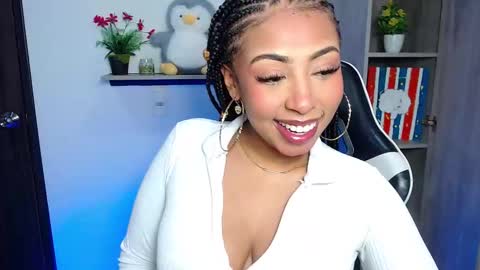 Snapshot of danna_schmidt23 chatting on March 17, 2026, 9:12 am Danna online show from March 17, 2026, 9:12 am