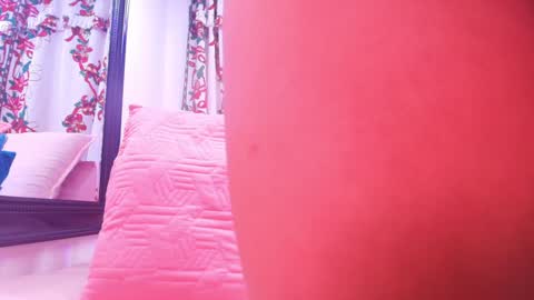 Snapshot of dannaberlin chatting on December 21, 2024, 7:27 pm Danna Berlin online show from December 21, 2024, 7:27 pm