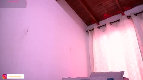 Snapshot of dannaberlin chatting on October 11, 2025, 7:23 pm Danna Berlin  online show from October 11, 2025, 7:23 pm