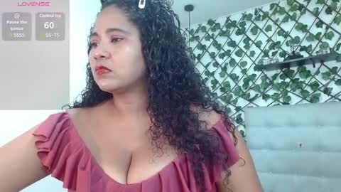 dannaberlin_0 online show from January 24, 2025, 1:14 pm