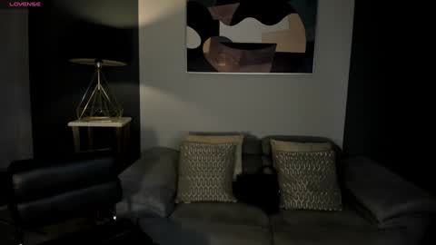 Danna Cruz  online show from February 2, 2025, 10:35 am