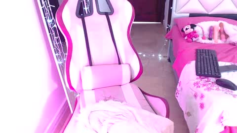 Dannamunoz130 online show from December 7, 2024, 2:57 pm