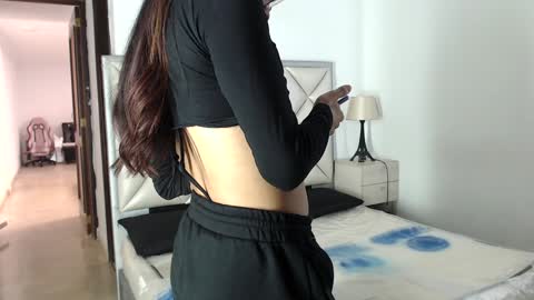 Dannamunoz130 online show from December 10, 2024, 9:22 pm