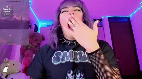 dannadolls online show from March 15, 2026, 4:24 pm