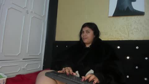 Danna Garza online show from February 9, 2025, 10:42 am