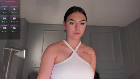 Danna Gibbs online show from February 5, 2025, 2:19 am