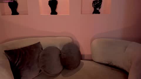 Danna Gibbs online show from March 12, 2025, 12:53 am