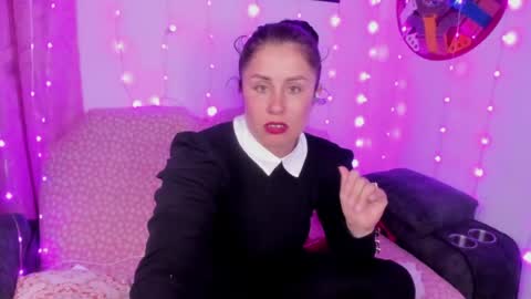 Danna Sofia jeins online show from August 6, 2026, 6:43 pm