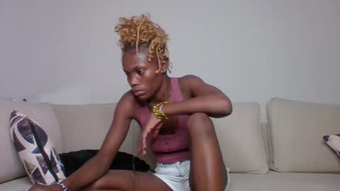 dannamikayla online show from December 19, 2025, 12:12 pm