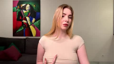 dannamissss online show from December 10, 2024, 10:26 pm