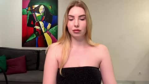 dannamissss online show from December 27, 2024, 7:03 pm