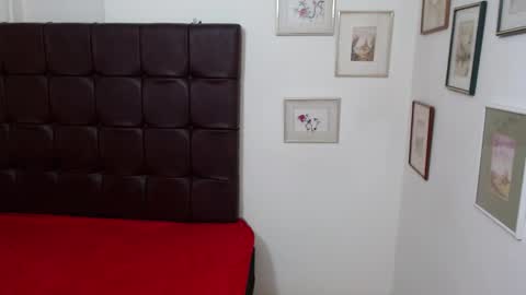 Snapshot of dannazuluaga chatting on March 11, 2025, 6:08 pm Danna online show from March 11, 2025, 6:08 pm