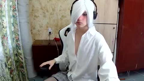 Snapshot of danniielll chatting on October 12, 2025, 2:49 pm HilmarZ online show from October 12, 2025, 2:49 pm