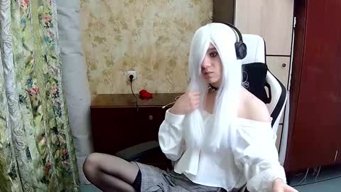 Snapshot of danniielll chatting on October 17, 2025, 5:48 pm HilmarZ online show from October 17, 2025, 5:48 pm