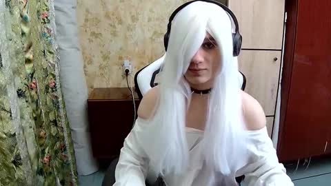 Snapshot of danniielll chatting on October 18, 2025, 6:52 pm HilmarZ online show from October 18, 2025, 6:52 pm