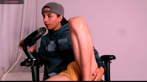 Snapshot of dannwinner chatting on October 5, 2025, 1:04 am Danny online show from October 5, 2025, 1:04 am