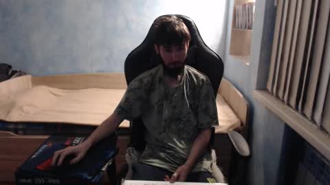 Snapshot of danny634 chatting on October 1, 2025, 1:00 am Danny online show from October 1, 2025, 1:00 am