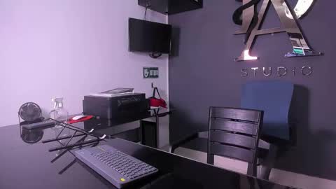 danny_and_lara online show from September 30, 2025, 2:11 pm