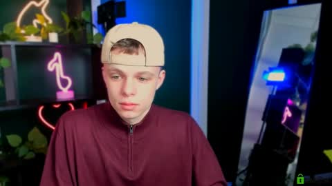 danny_dark1 online show from April 7, 2026, 4:46 am