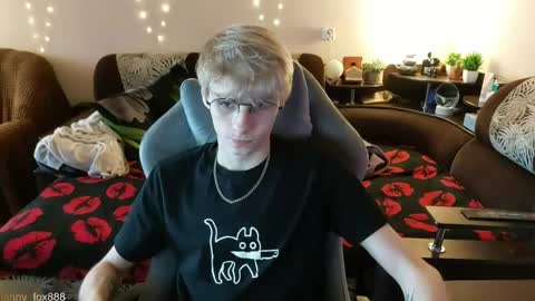 Snapshot of danny_fox888 chatting on April 30, 2026, 12:17 am Daniel online show from April 30, 2026, 12:17 am