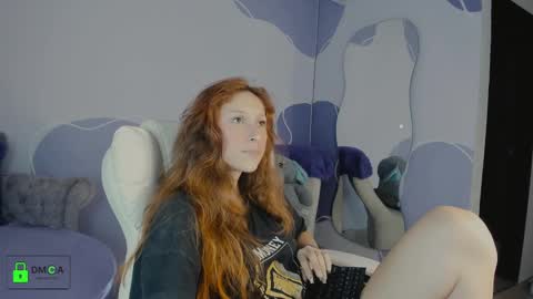 Snapshot of danny_s22 chatting on December 29, 2024, 2:27 am Danny online show from December 29, 2024, 2:27 am