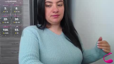 Snapshot of dannyroussette chatting on October 17, 2025, 2:52 pm Follow me  Control lovense free D online show from October 17, 2025, 2:52 pm