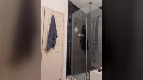 Snapshot of danooo1984 chatting on March 25, 2026, 4:51 am danooo1984 online show from March 25, 2026, 4:51 am