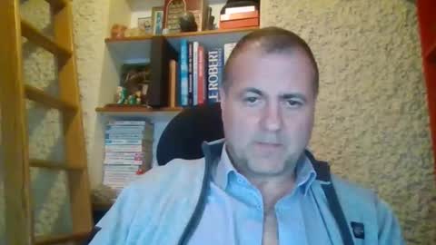 danparis91 online show from February 19, 2026, 8:27 pm