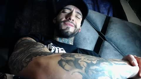 dante_d_angelo_ online show from April 28, 2026, 7:08 pm