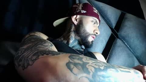 dante_d_angelo_ online show from May 8, 2026, 2:28 am