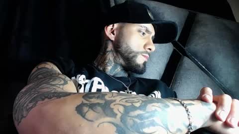 dante_d_angelo_ online show from May 17, 2026, 6:44 am