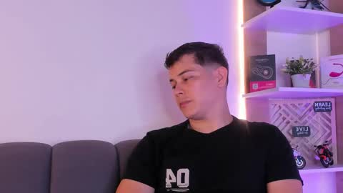 Dante online show from February 8, 2026, 8:23 pm