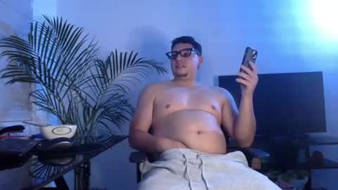 Snapshot of dante_xo chatting on June 24, 2026, 12:09 am A L E J A N D R O online show from June 24, 2026, 12:09 am